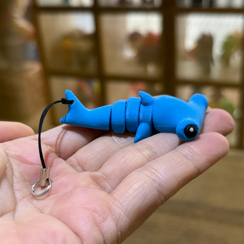 LLAVERO MINI TIBURÓN MARTILLO