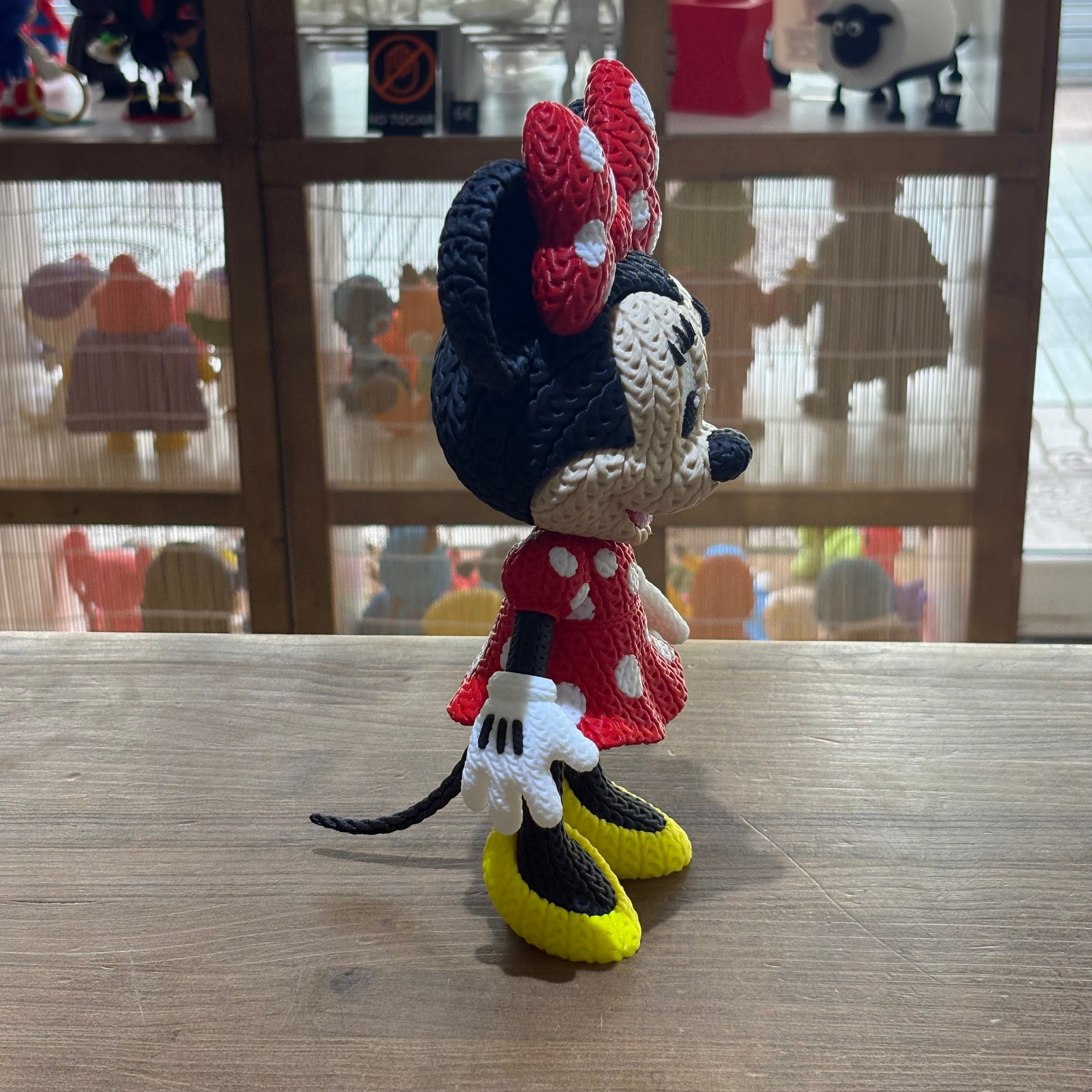 PERSONAJE ESTILO CROCHET 3D