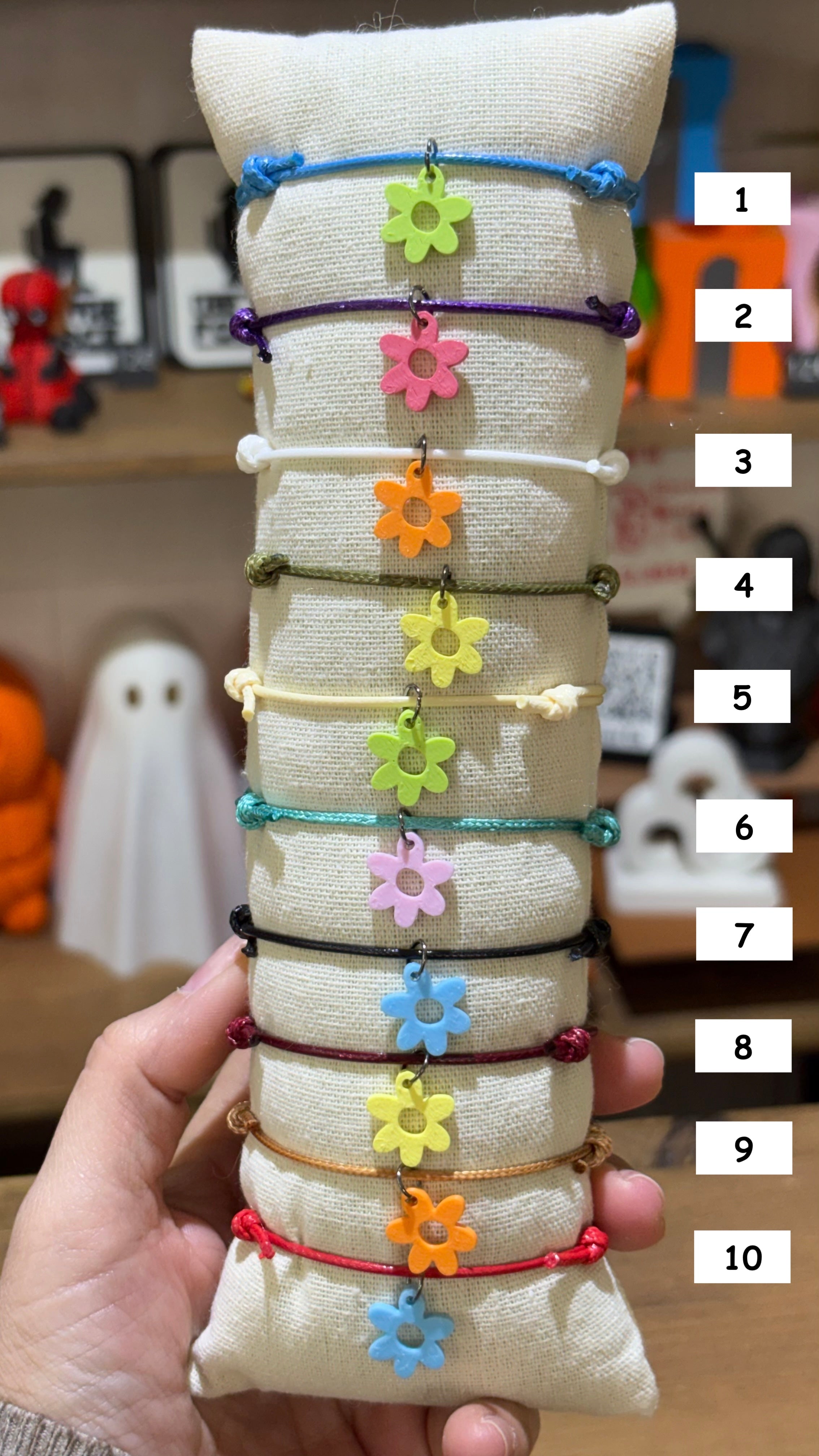 PULSERA CON  MARGARITA